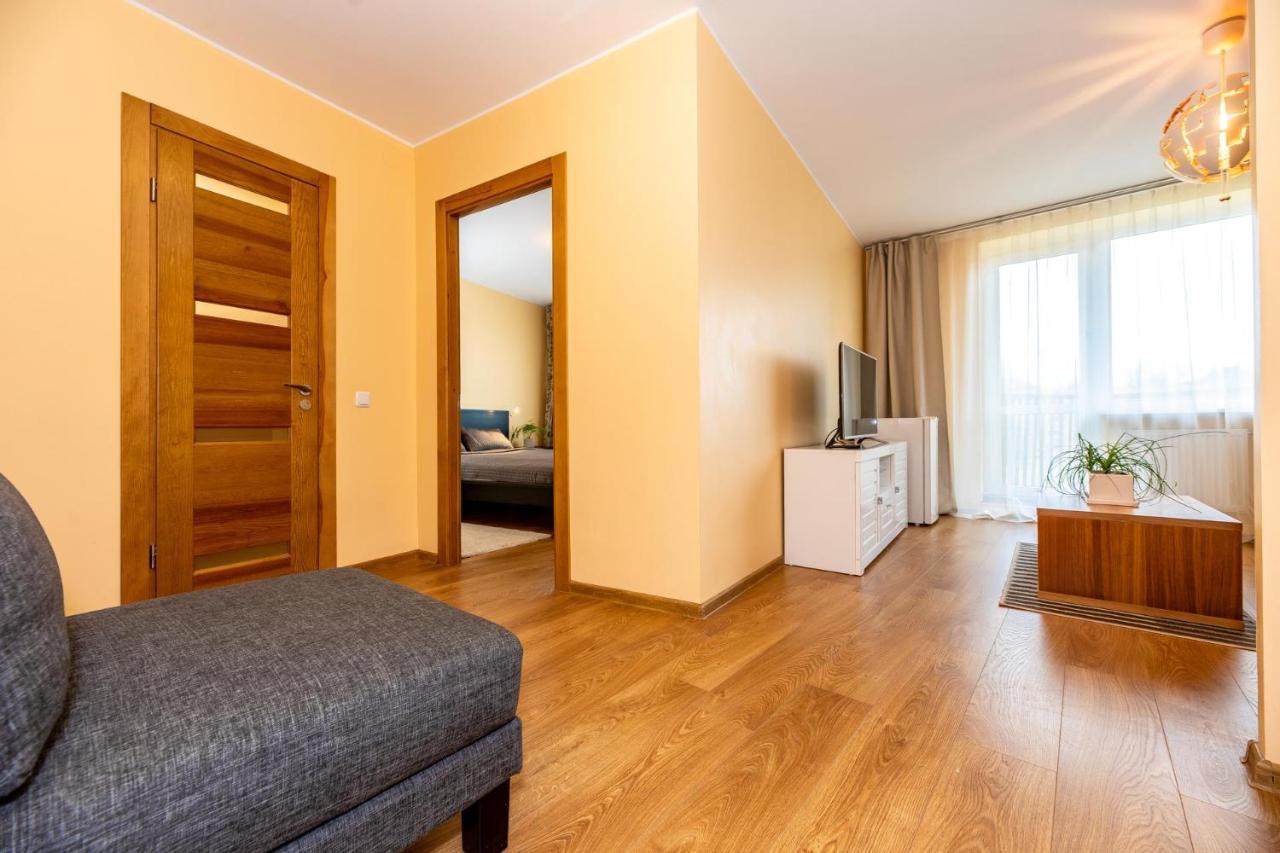 Hotel Poilsio Namai "Vyturys" Palanga Exterior foto