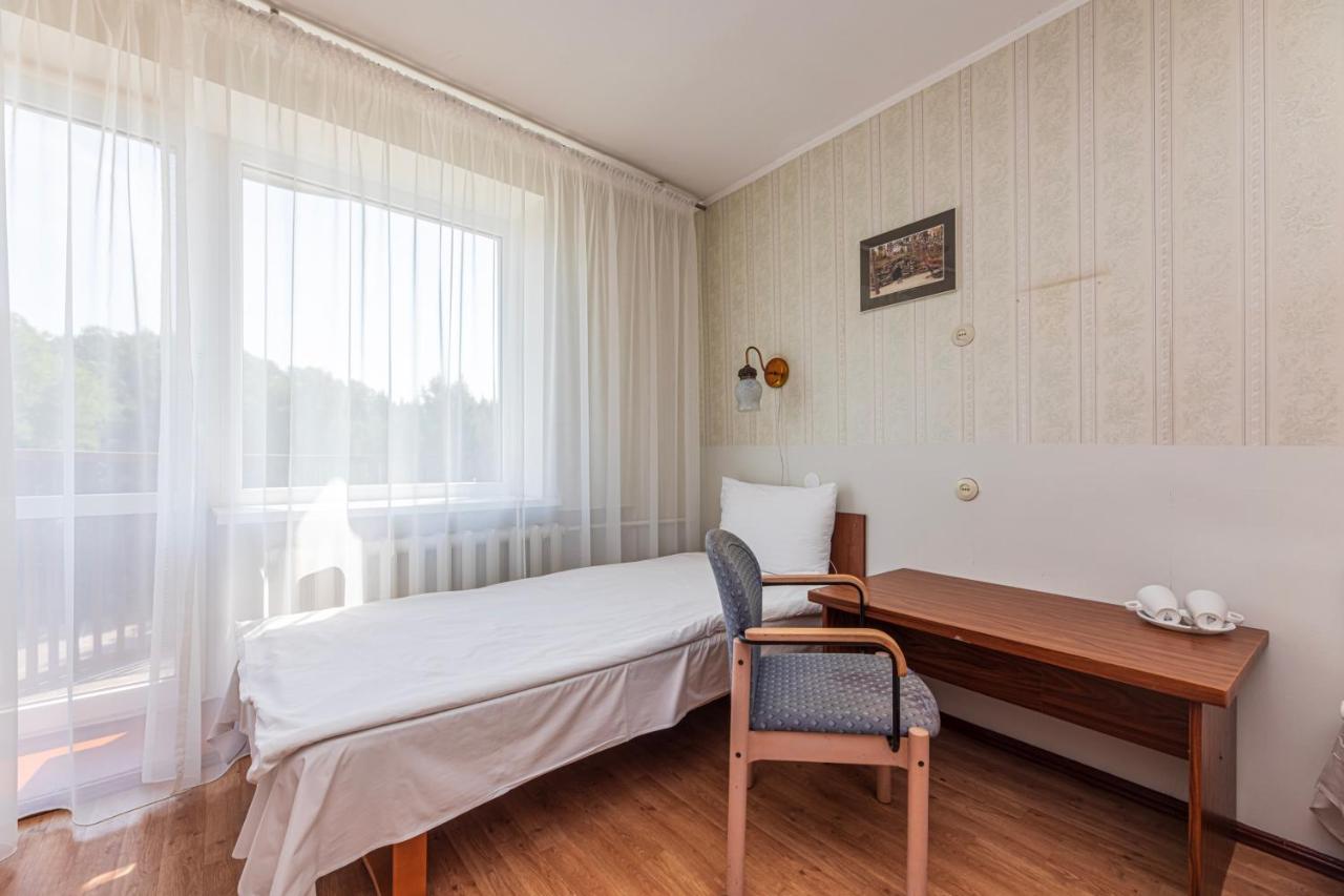 Hotel Poilsio Namai "Vyturys" Palanga Exterior foto